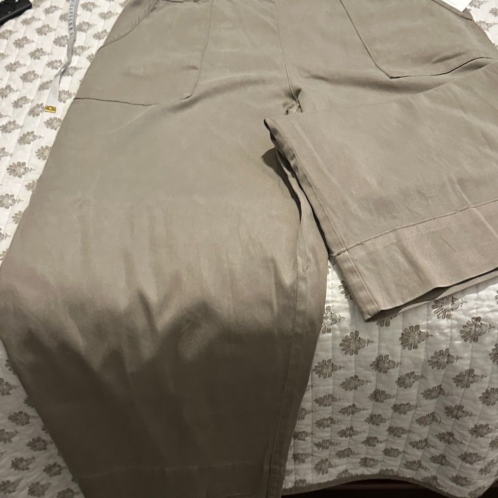 C&C California Army Green Wide Leg Pants - Picture 4 of 5